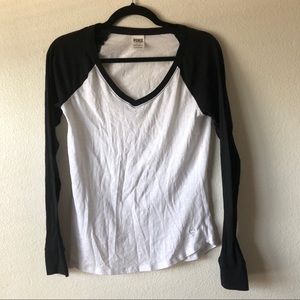 ❣️Pink Victoria Secret Long Sleeve❣️